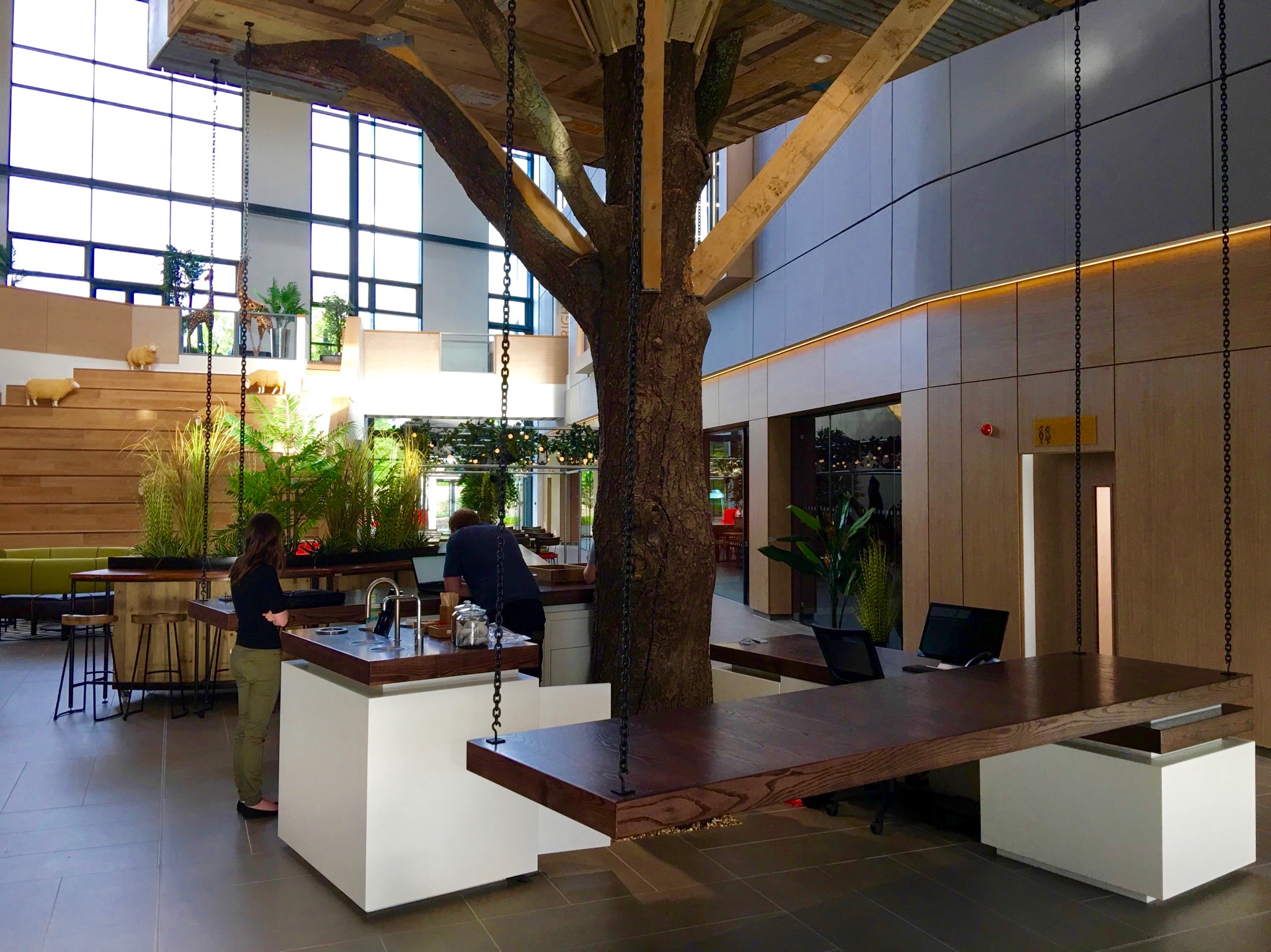 Moneypenny TopBrewer in reception